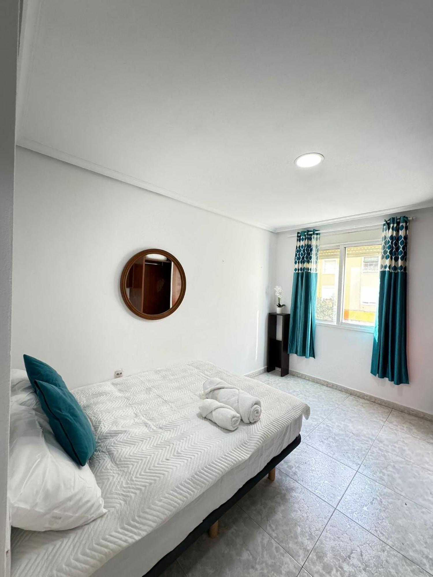 Habitacion Privada Валенсия Экстерьер фото